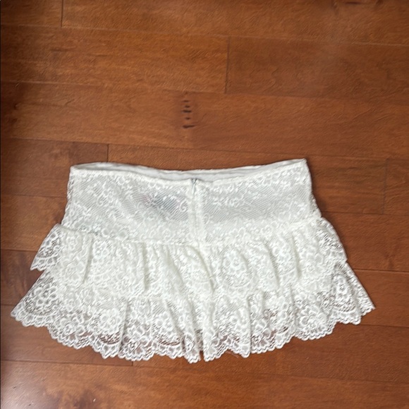 White Lace Mini Skirt - Picture 5 of 5